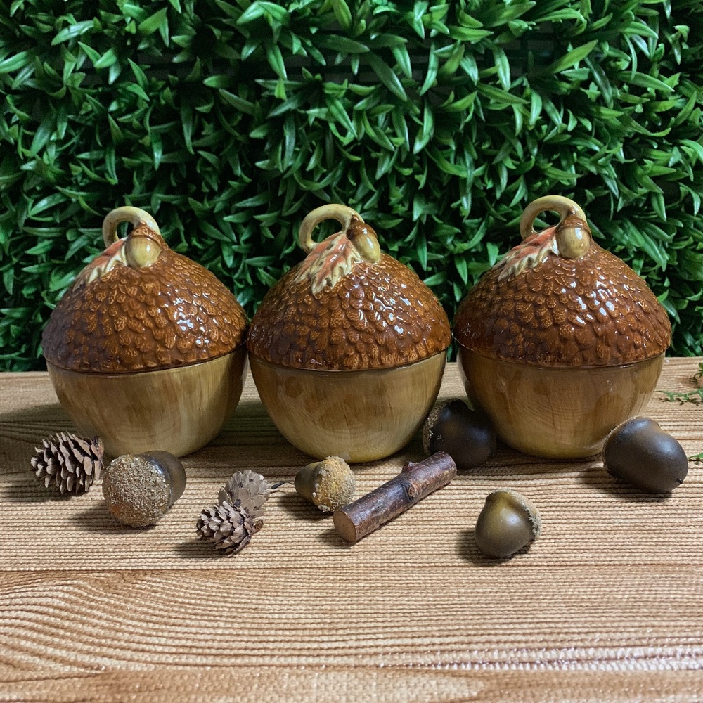 3 Acorn shaped decor ceramic canister cookie jar